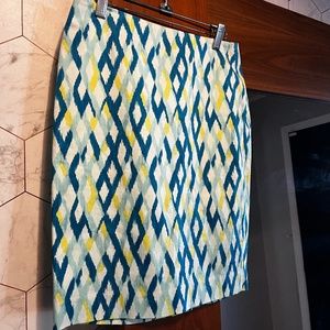 Ann Taylor Ikat Green Size 2 pencil skirt
